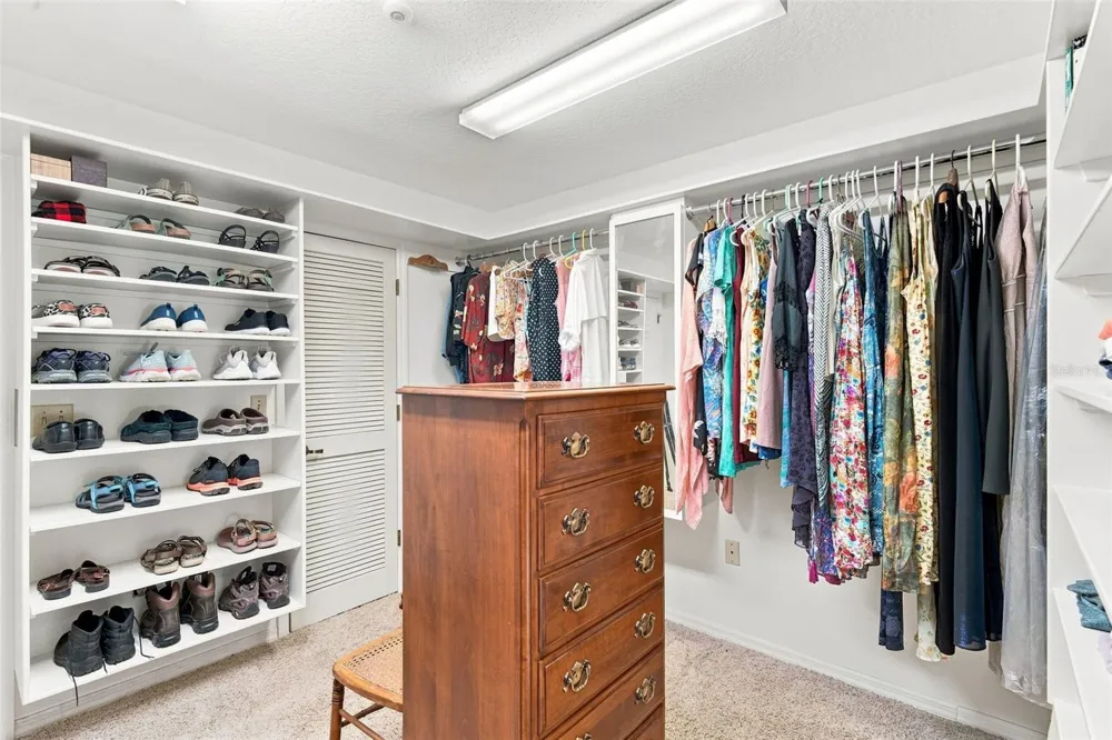 1555 ROWE LANE Deland, FL 32720