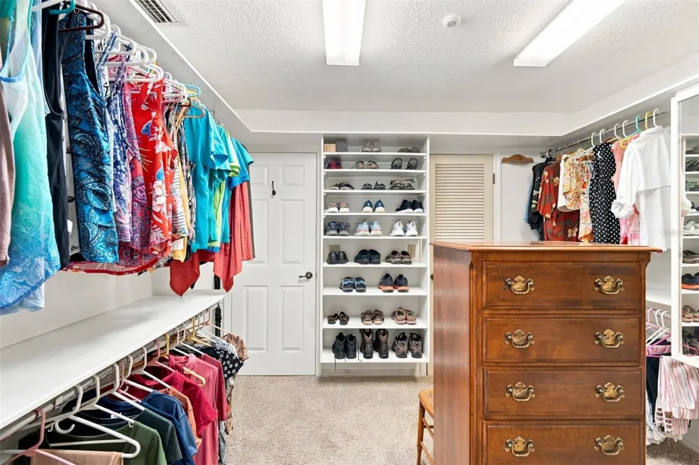 1555 ROWE LANE Deland, FL 32720