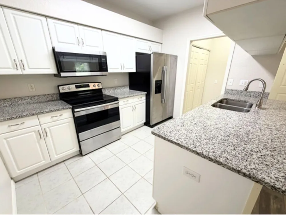 1001 EAGLE POND DRIVE Winter Haven, FL 33884