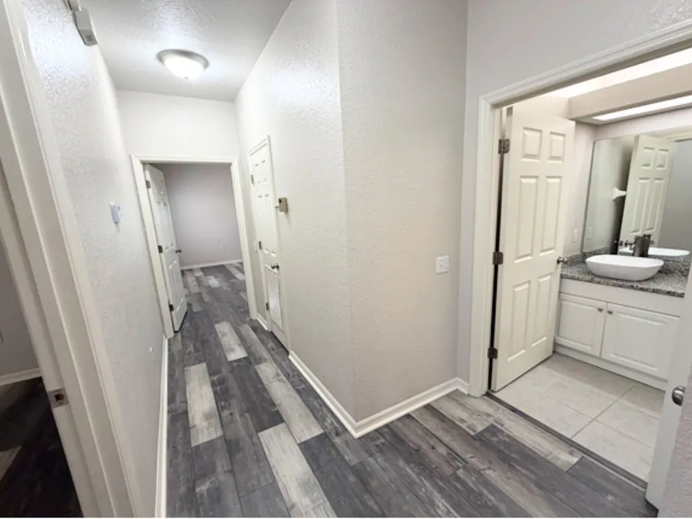 1001 EAGLE POND DRIVE Winter Haven, FL 33884