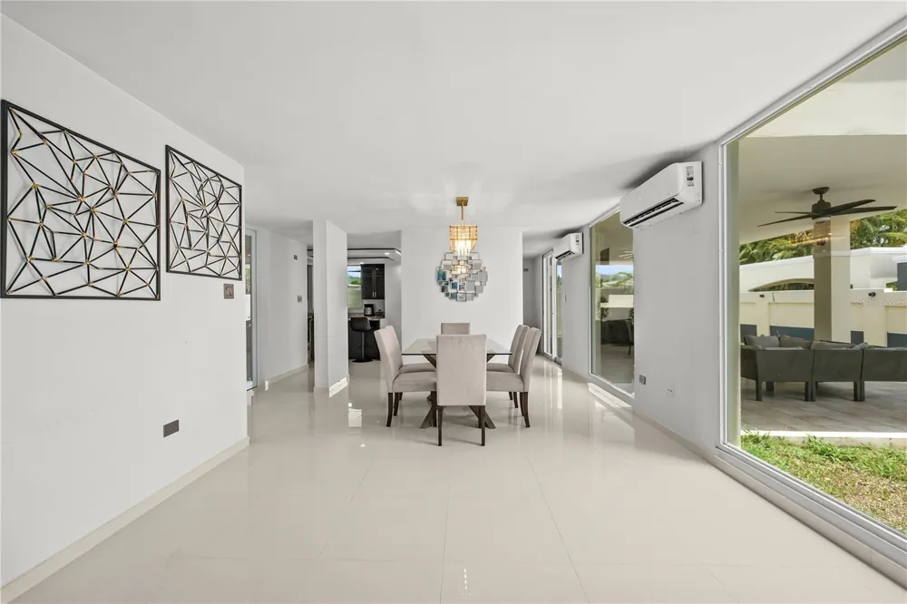 K2 URB. EL VALLE, LOS PRADOS Caguas, PR 00727