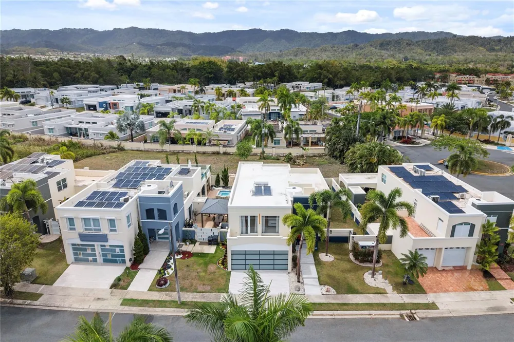 K2 URB. EL VALLE, LOS PRADOS Caguas, PR 00727
