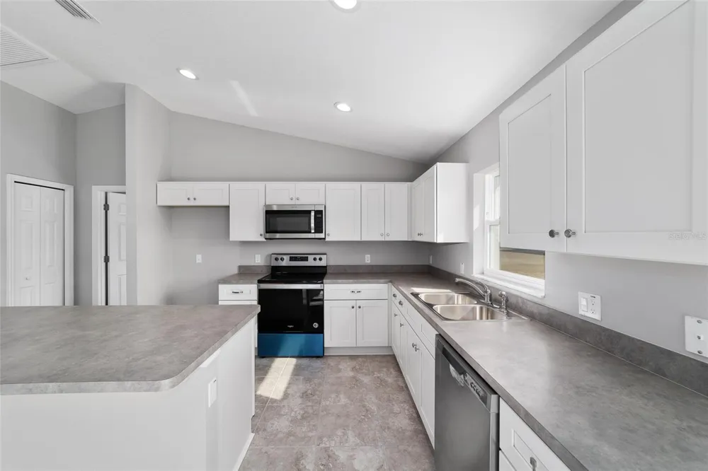 1699 NE 161ST STREET Citra, FL 32113