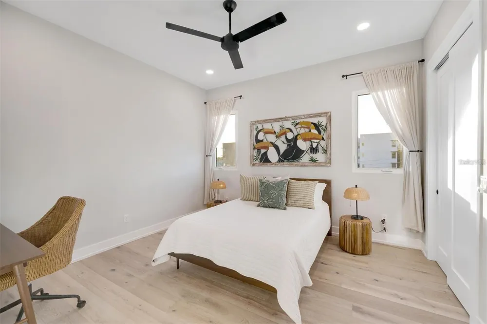 372 6TH STREET S #12 St Petersburg, FL 33701