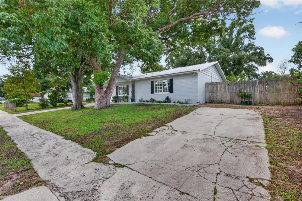 508 COCOPLUM DRIVE Seffner, FL 33584
