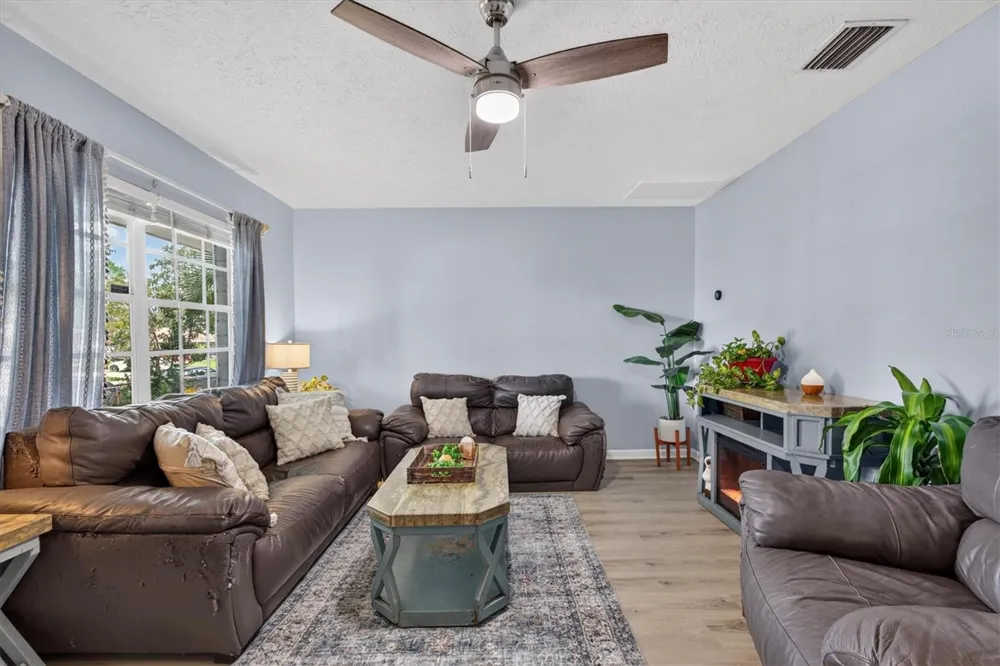 508 COCOPLUM DRIVE Seffner, FL 33584