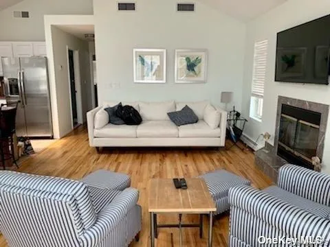 33 Ohio Avenue Long Beach, NY 11561