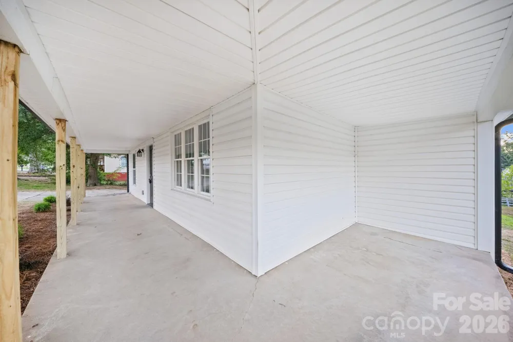 807 Walnut Street Kannapolis, NC 28081