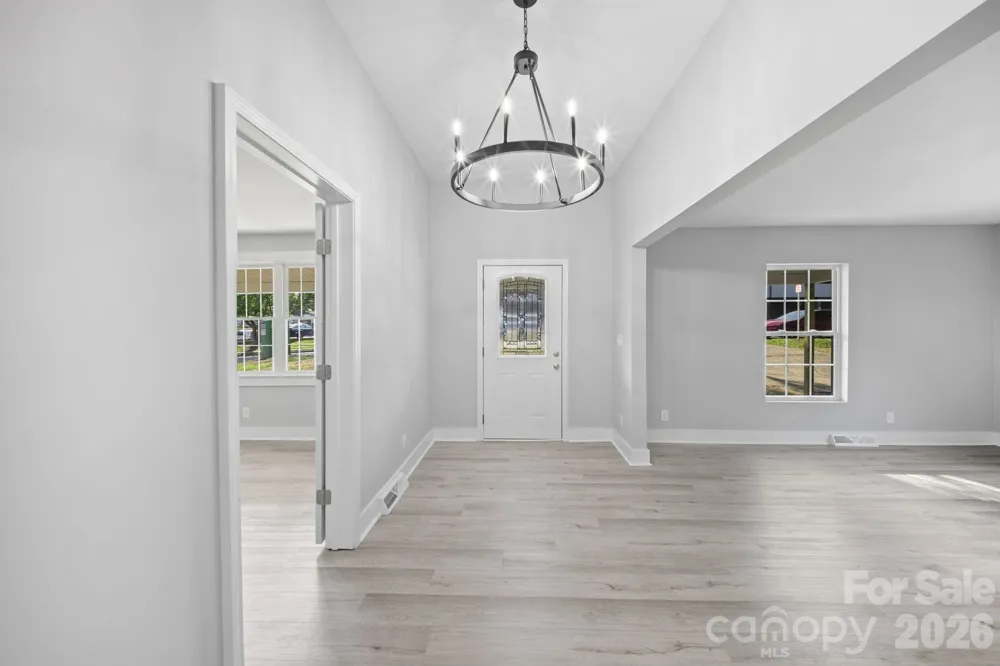 807 Walnut Street Kannapolis, NC 28081