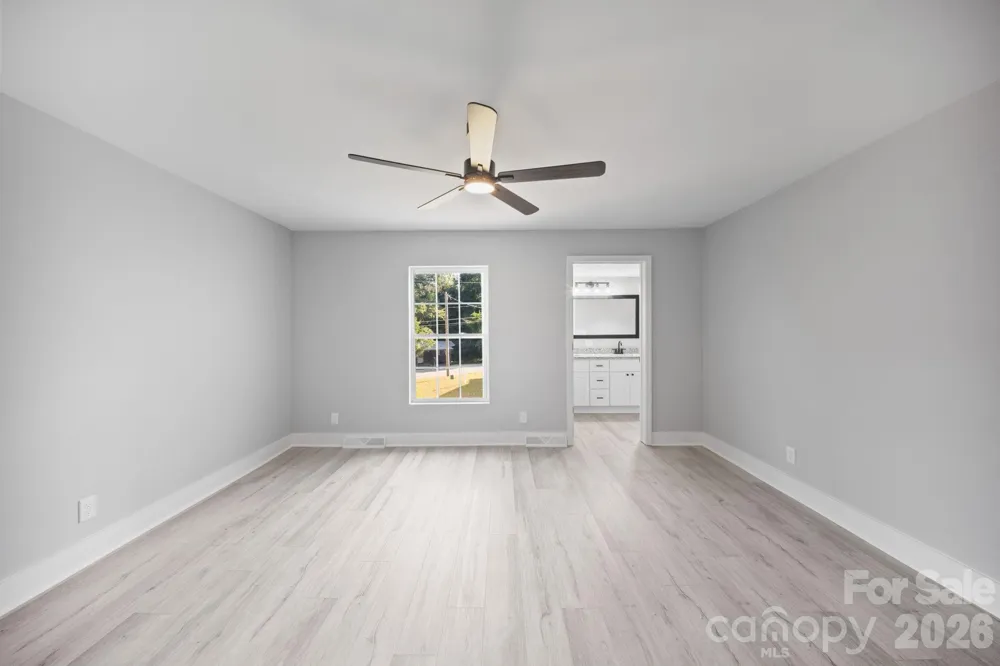 807 Walnut Street Kannapolis, NC 28081