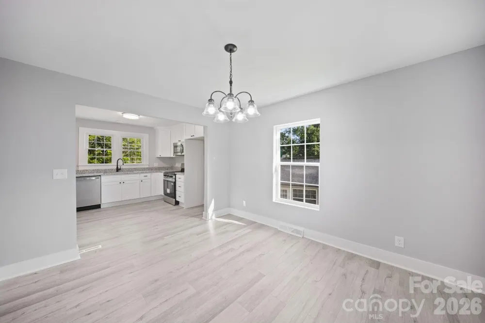 807 Walnut Street Kannapolis, NC 28081