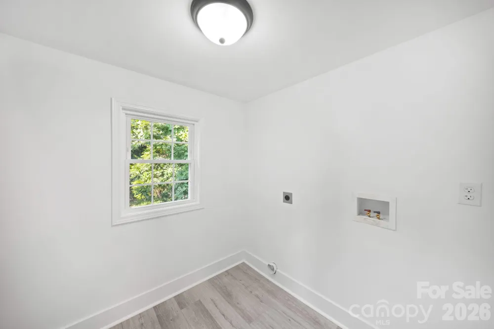 807 Walnut Street Kannapolis, NC 28081