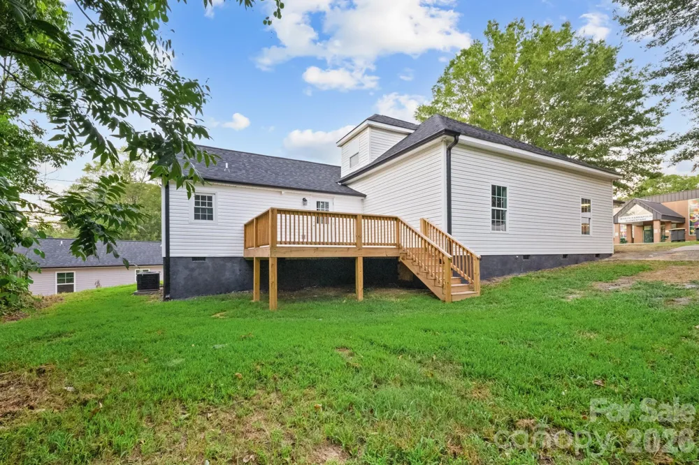 807 Walnut Street Kannapolis, NC 28081