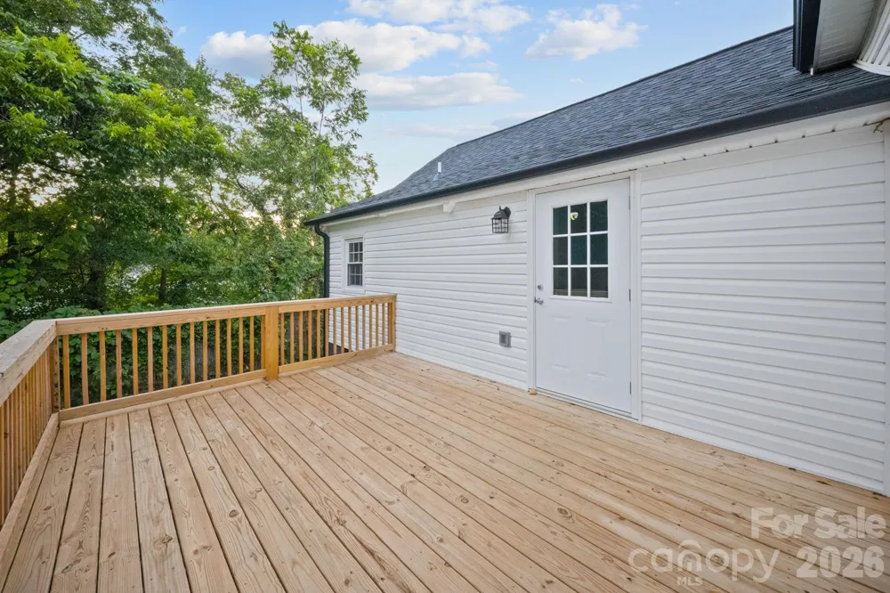 807 Walnut Street Kannapolis, NC 28081