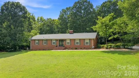 1002 Leewood Drive