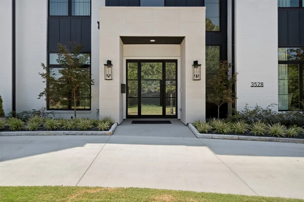 3528 Norcross Lane Dallas, TX 75229