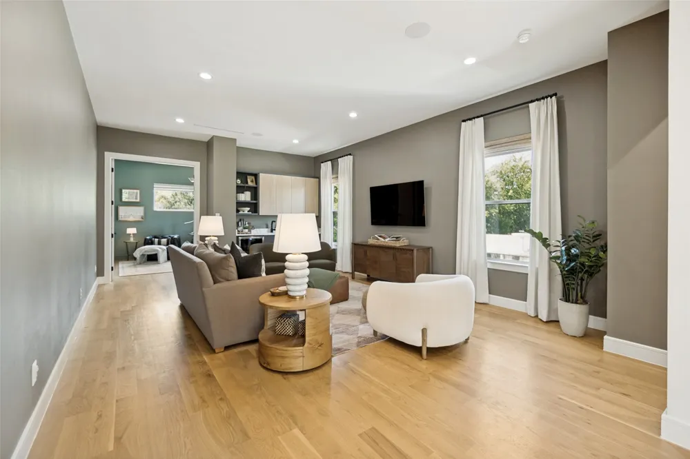 3528 Norcross Lane Dallas, TX 75229