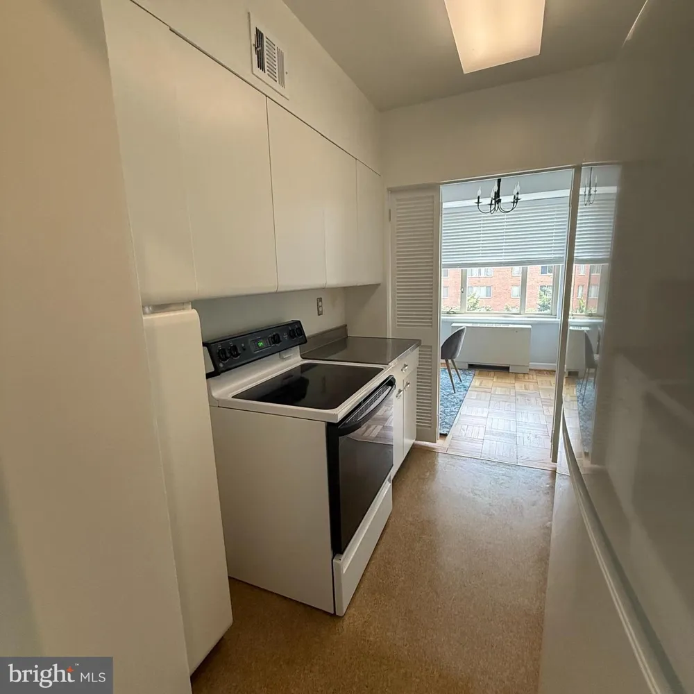 4301 MASSACHUSETTS AVENUE NW #2009 Washington, DC 20016