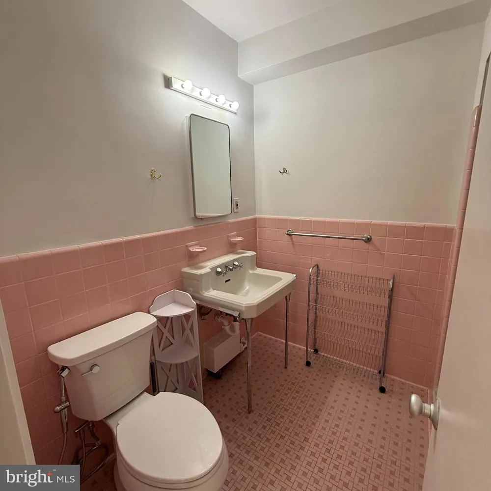 4301 MASSACHUSETTS AVENUE NW #2009 Washington, DC 20016