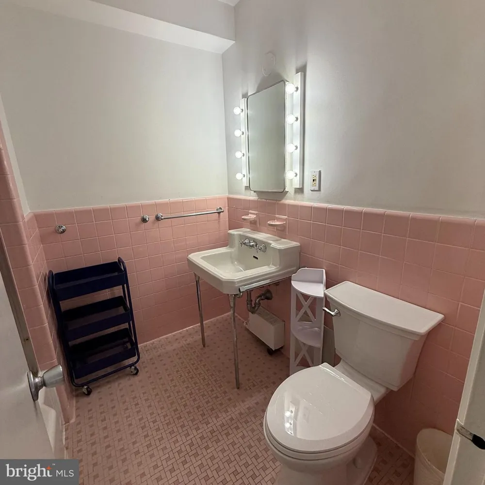 4301 MASSACHUSETTS AVENUE NW #2009 Washington, DC 20016