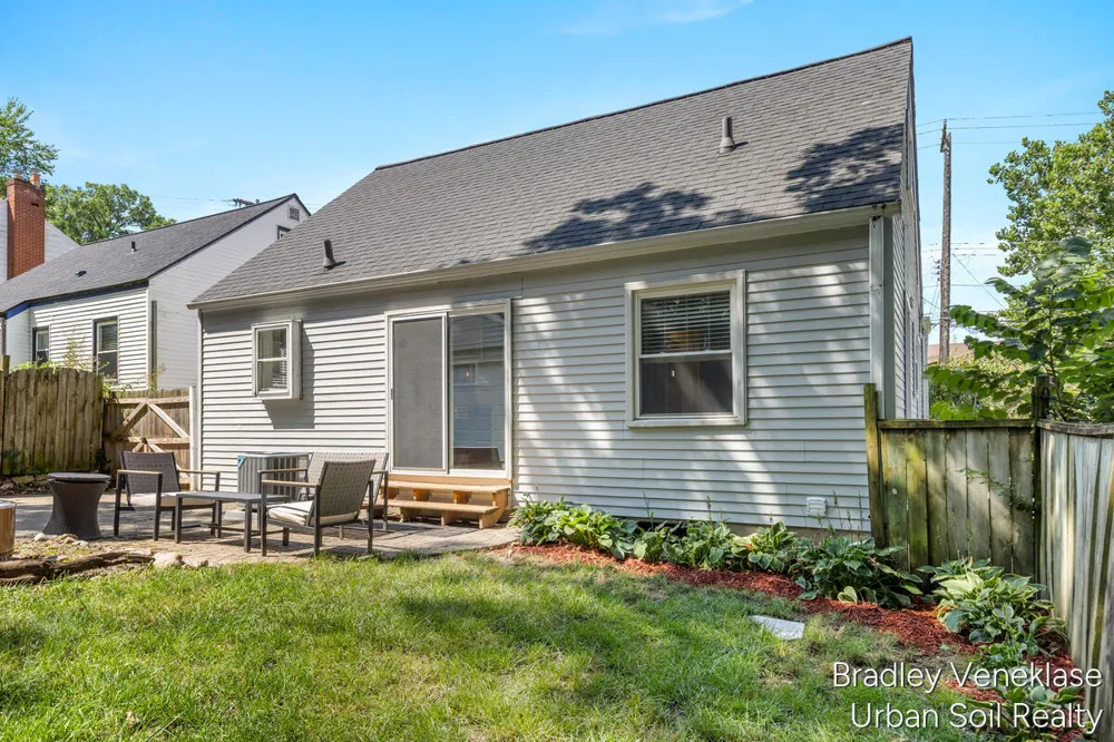 1336 Philadelphia Avenue SE Grand Rapids, MI 49506