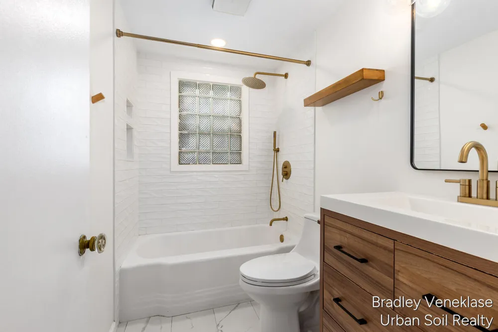 1336 Philadelphia Avenue SE Grand Rapids, MI 49506
