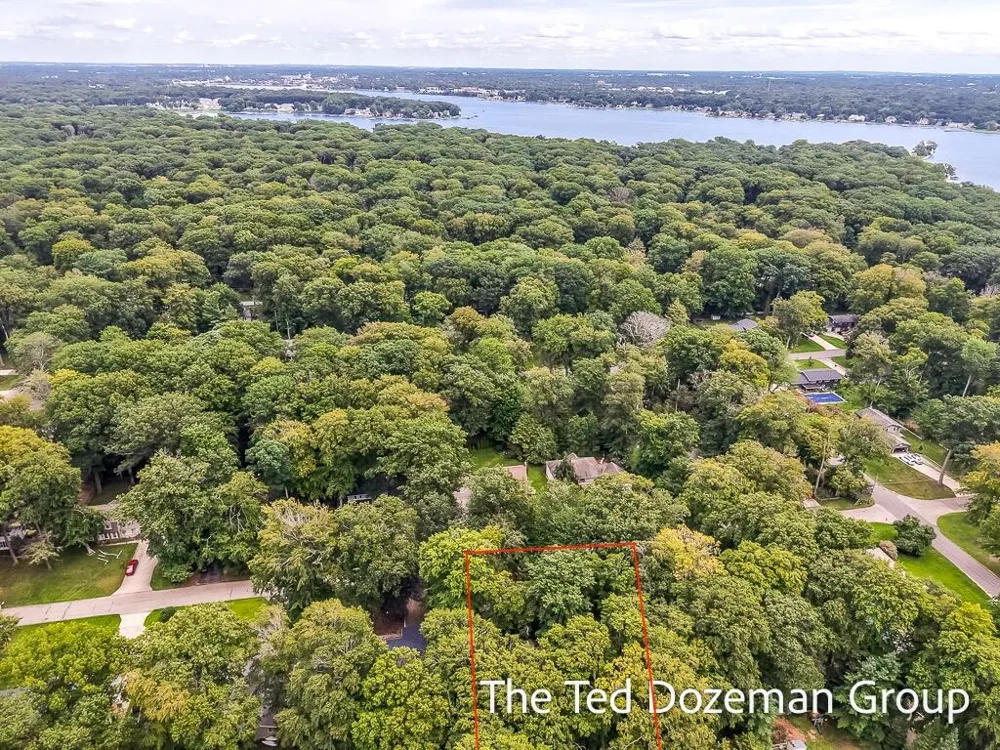 Marquette Avenue Holland, MI 49424