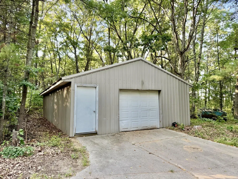 8463 Gibson Road Whitehall, MI 49461