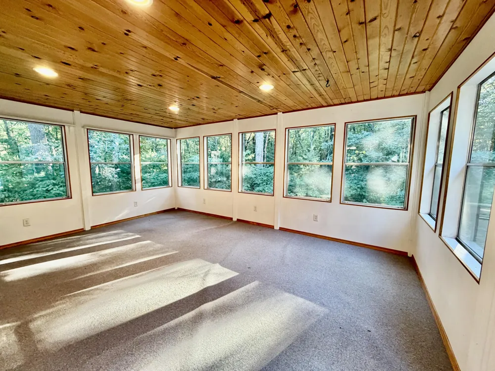 8463 Gibson Road Whitehall, MI 49461