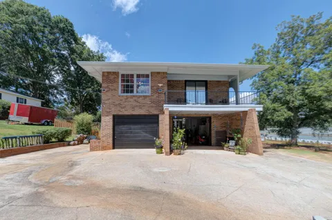 1245 Mooty Bridge Road