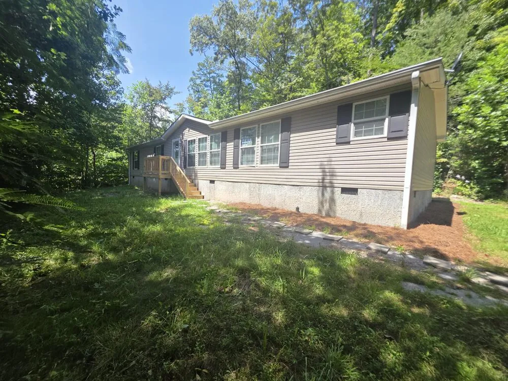 1985 Andrews Road Murphy, NC 28906