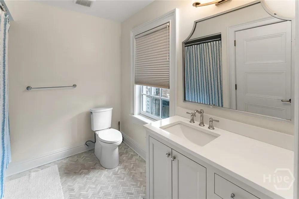 105 E Gordon Street Savannah, GA 31401