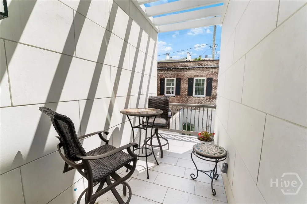 105 E Gordon Street Savannah, GA 31401