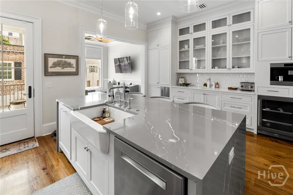 105 E Gordon Street Savannah, GA 31401
