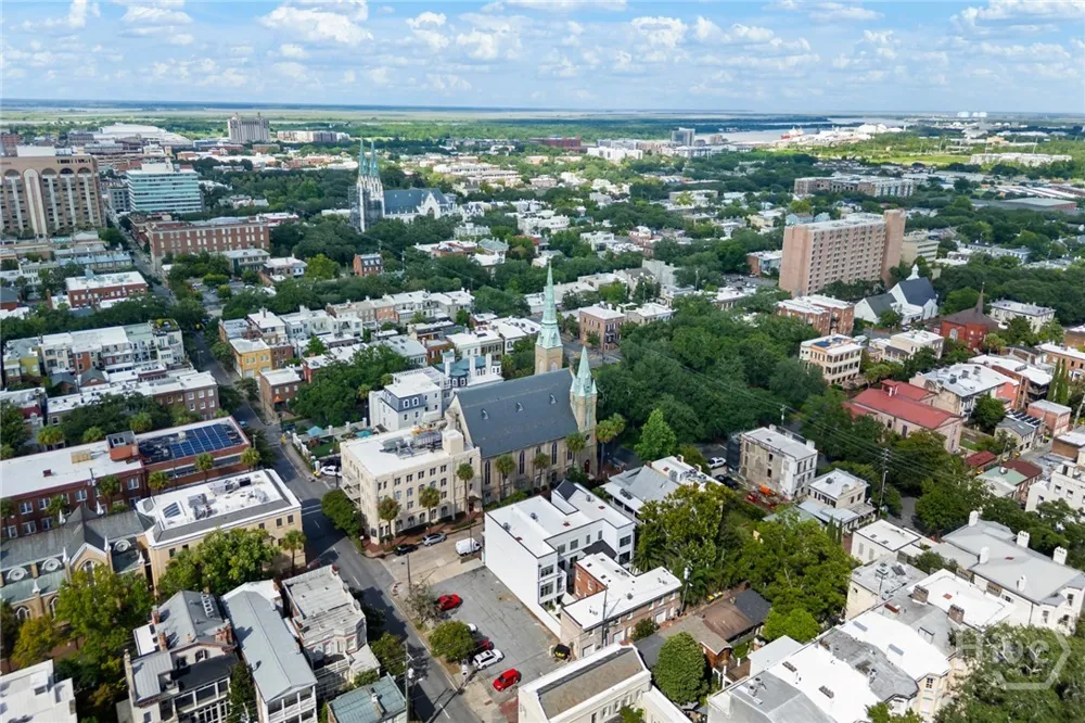 105 E Gordon Street Savannah, GA 31401