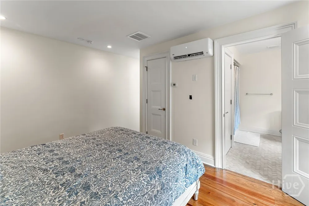 105 E Gordon Street Savannah, GA 31401