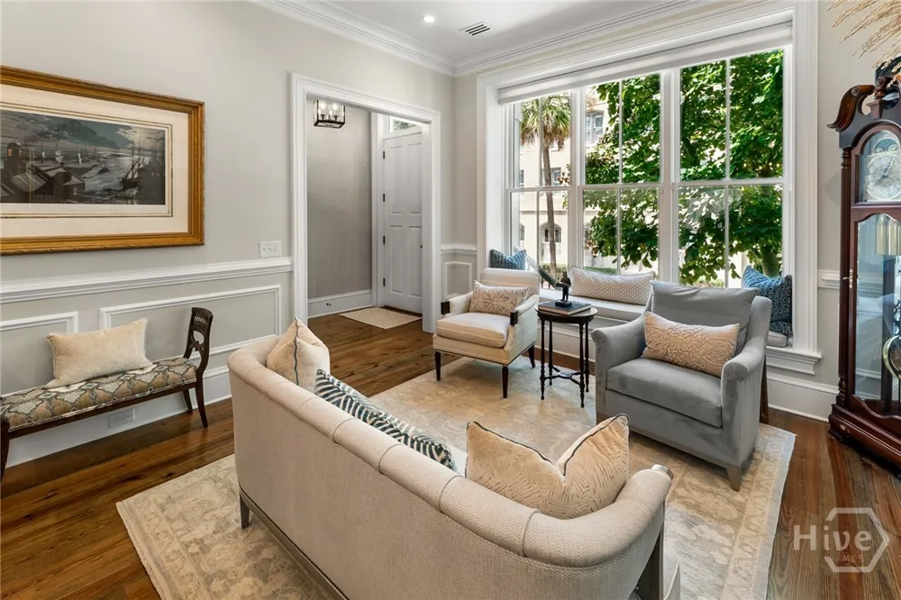 105 E Gordon Street Savannah, GA 31401