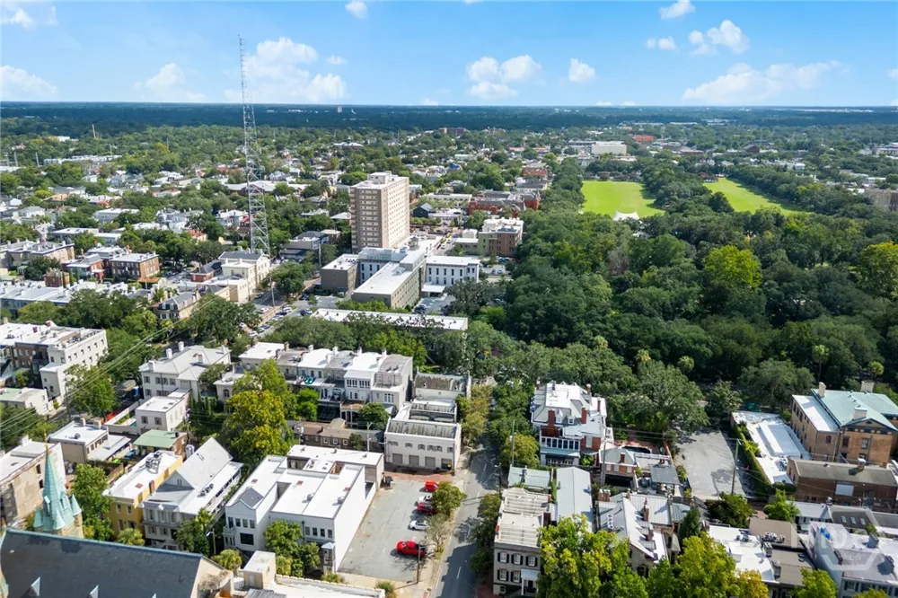 105 E Gordon Street Savannah, GA 31401