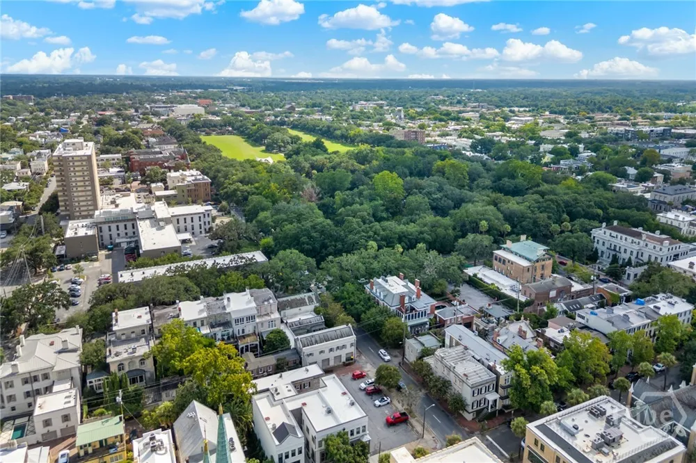105 E Gordon Street Savannah, GA 31401