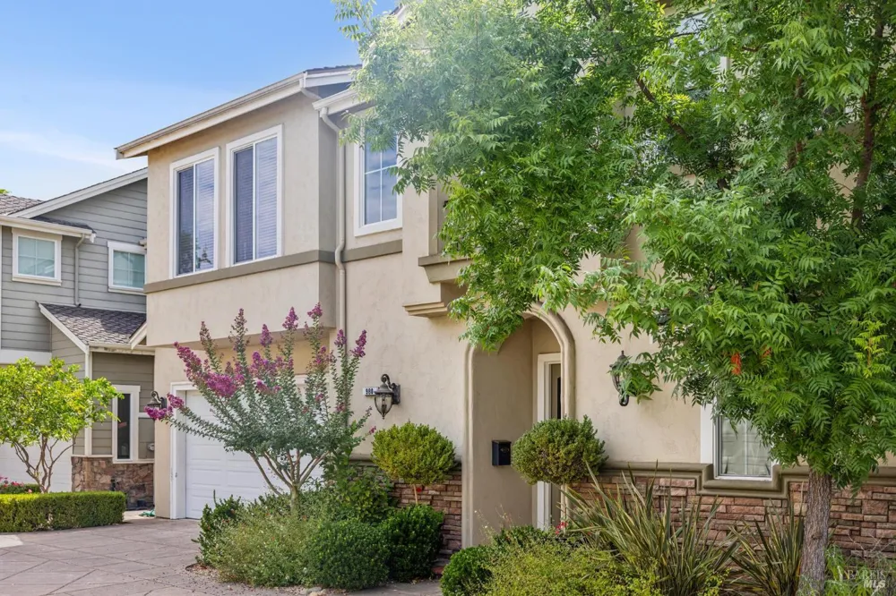 980 Allison Avenue St. Helena, CA 94574