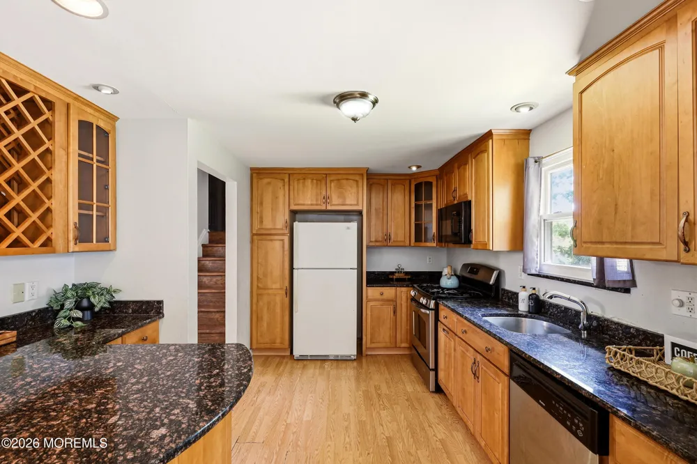 107 Ridge Drive Toms River, NJ 08753