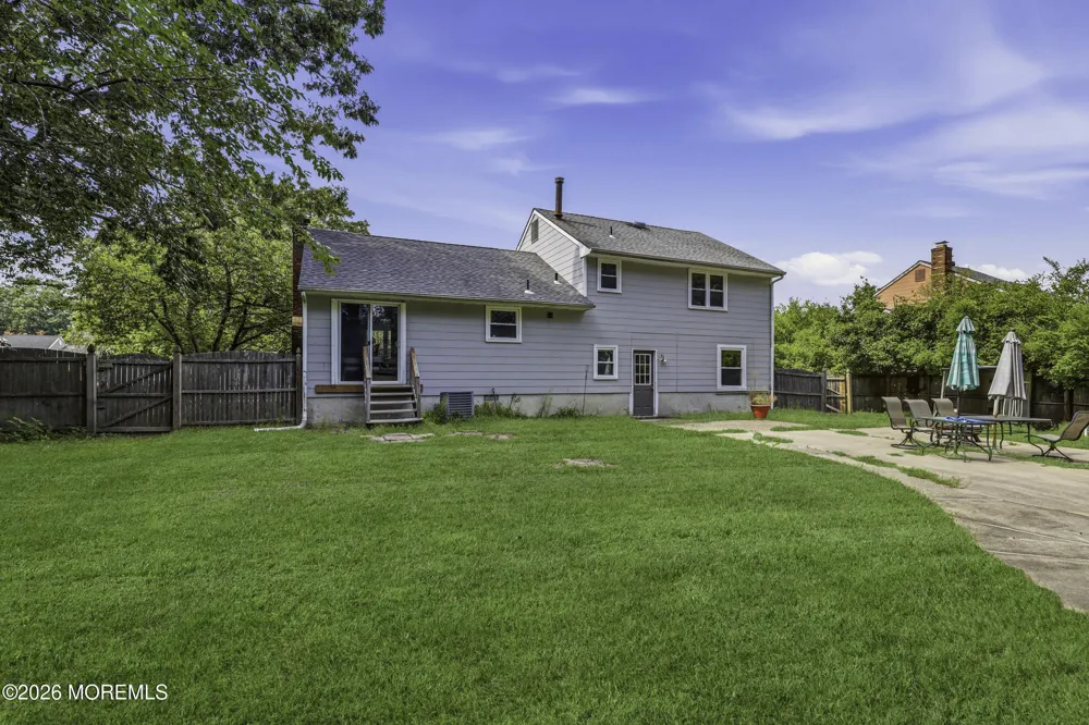 107 Ridge Drive Toms River, NJ 08753