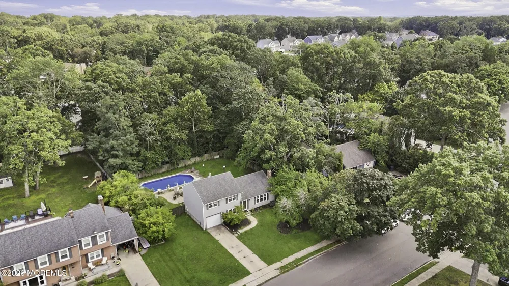 107 Ridge Drive Toms River, NJ 08753