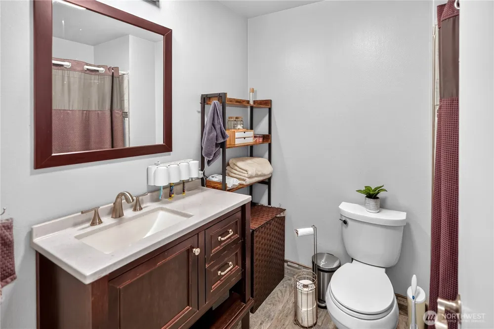 8831 NE Hillcrest Drive Moses Lake, WA 98837