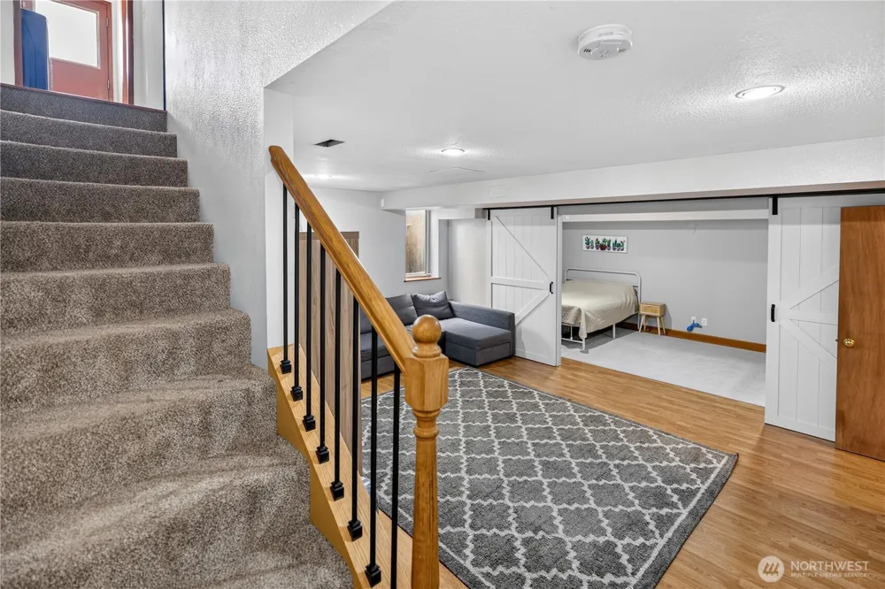 8831 NE Hillcrest Drive Moses Lake, WA 98837