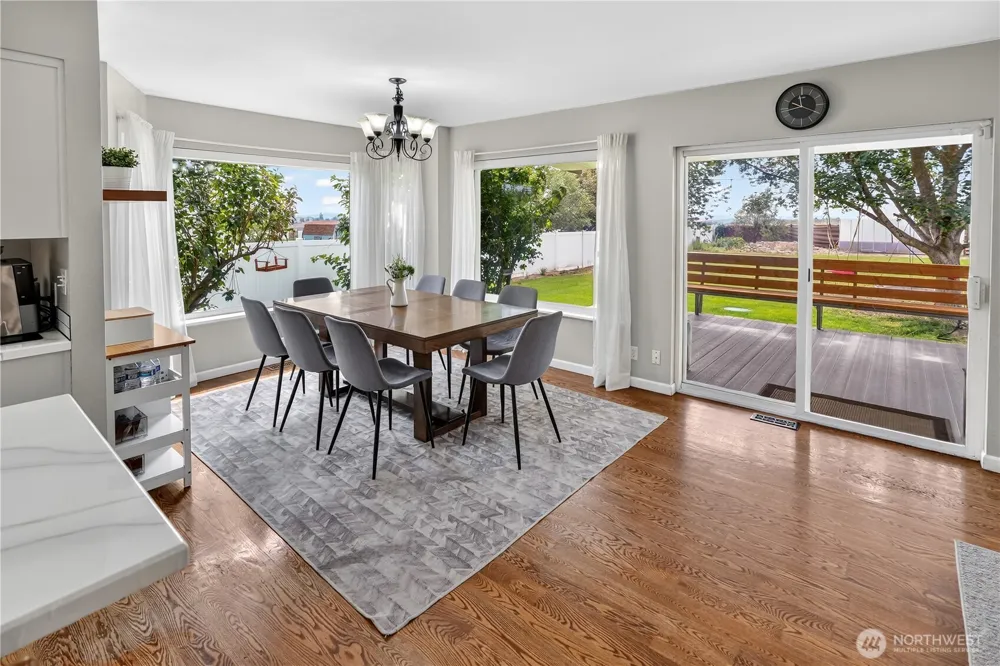 8831 NE Hillcrest Drive Moses Lake, WA 98837