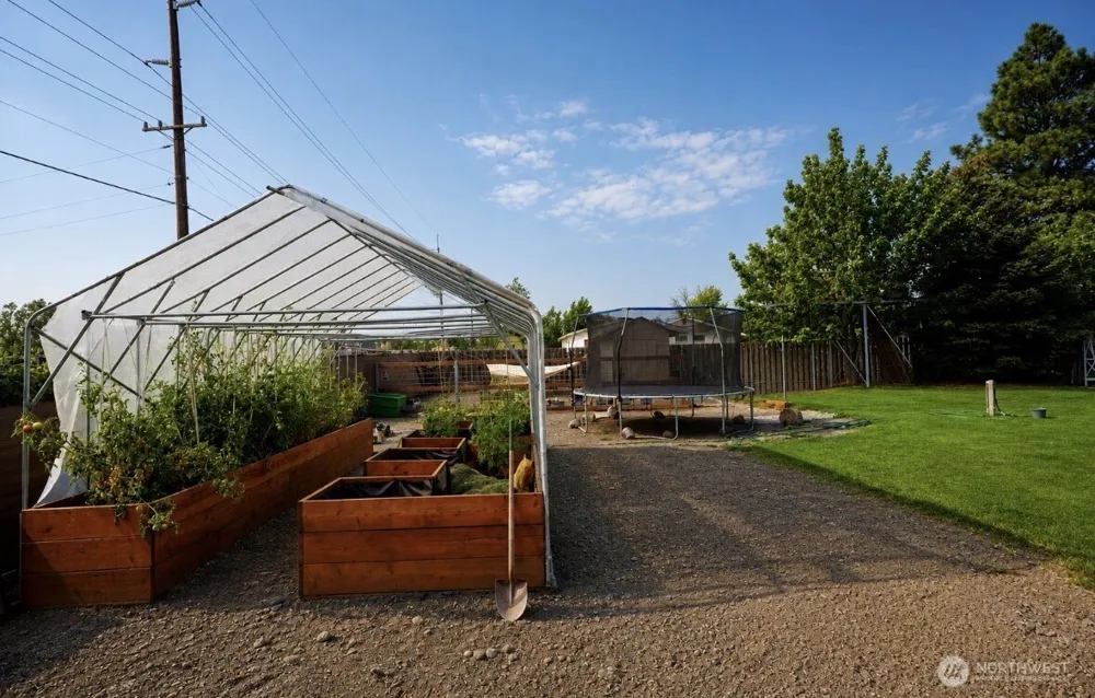 8831 NE Hillcrest Drive Moses Lake, WA 98837