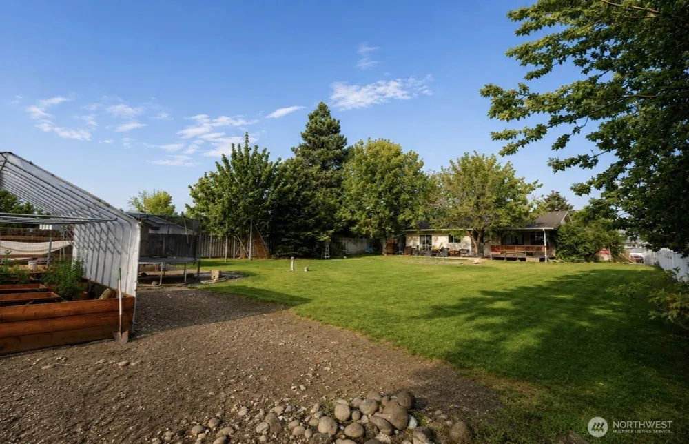 8831 NE Hillcrest Drive Moses Lake, WA 98837