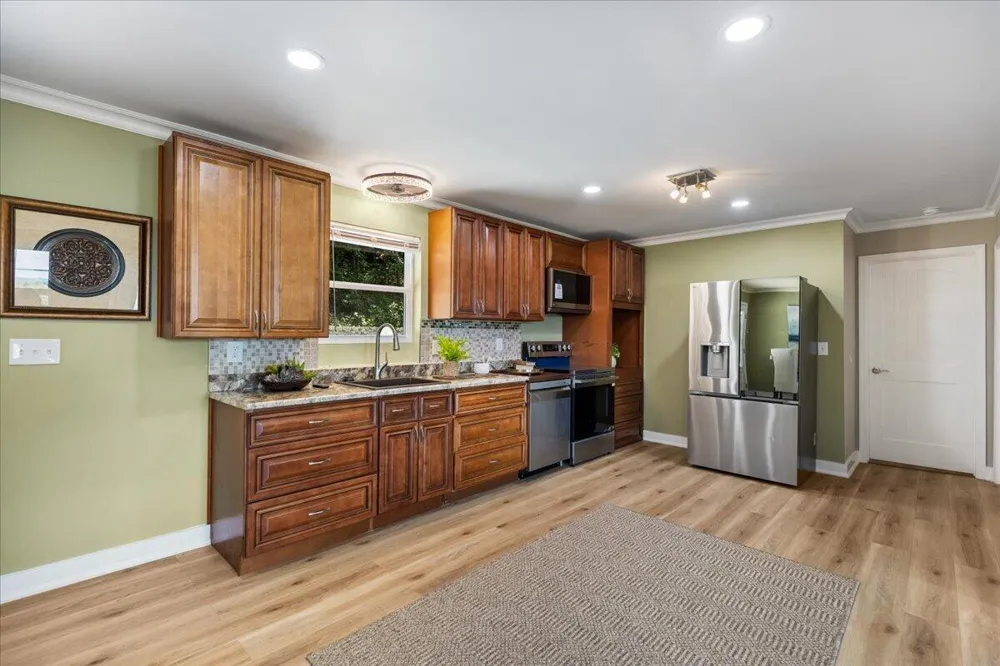 9815 E Brainerd Road Ooltewah, TN 37363