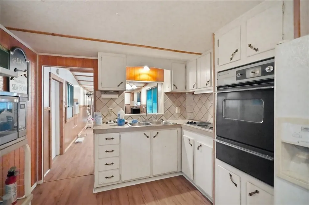 121 Lakewood Lane Mathis, TX 78368
